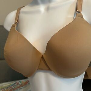 Warner’s 36D bra